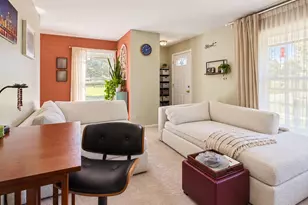 636 Newton Ct, Schaumburg, IL 60194 - Photo 9