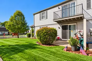 636 Newton Ct, Schaumburg, IL 60194 - Photo 5