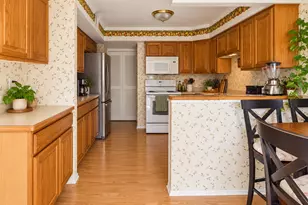 636 Newton Ct, Schaumburg, IL 60194 - Photo 17
