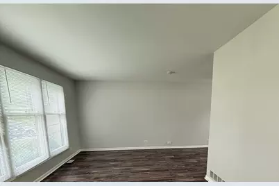 2116 Briar Hill Drive, Schaumburg, IL 60194 - Photo 3