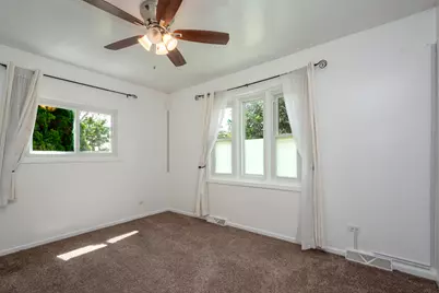 315 S Alleghany Road, Grayslake, IL 60030 - Photo 17