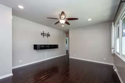 315 S Alleghany Road, Grayslake, IL 60030 - Photo 7