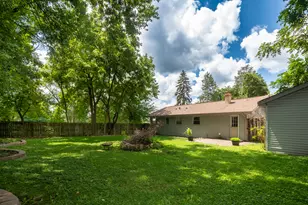315 S Alleghany Rd, Grayslake, IL 60030 - Photo 25
