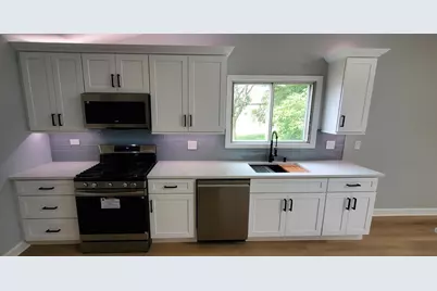 2436 W Salem Court #B2, Woodridge, IL 60517 - Photo 13