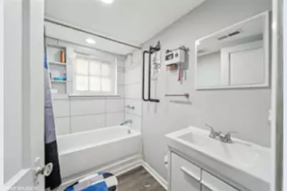 7038 S Woodlawn Avenue #2, Chicago, IL 60637 - Photo 5