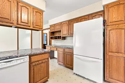520 Glenwood Trail, Elgin, IL 60120 - Photo 21