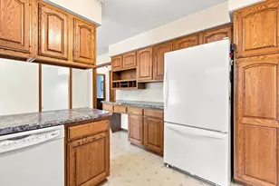 520 Glenwood Trail, Elgin, IL 60120 - Photo 21