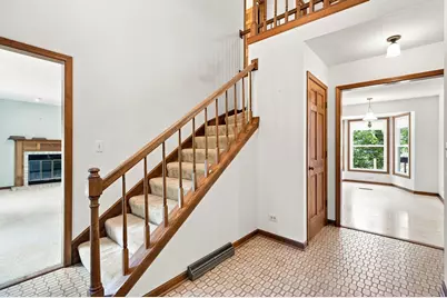 520 Glenwood Trail, Elgin, IL 60120 - Photo 11