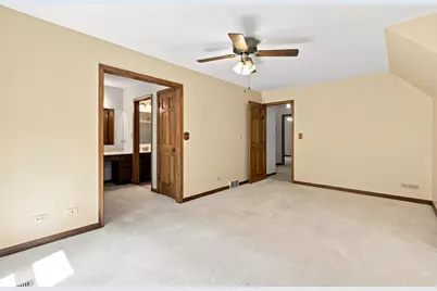 520 Glenwood Trail, Elgin, IL 60120 - Photo 41