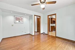 520 Glenwood Trail, Elgin, IL 60120 - Photo 29