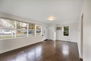 321 Onarga St, Park Forest, IL 60466 - Photo 9