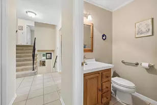 3300 Ailsworth Ct, Darien, IL 60561 - Photo 13