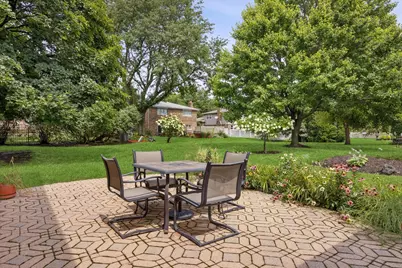 3300 Ailsworth Court, Darien, IL 60561 - Photo 29