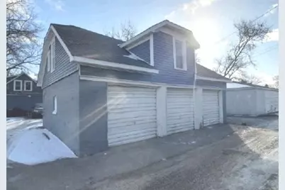 1026 Victoria Avenue, North Chicago, IL 60064 - Photo 3
