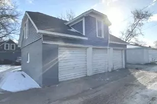 1026 Victoria Ave, North Chicago, IL 60064 - Photo 3