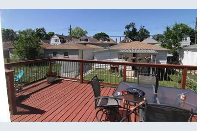 5642 W Newport Avenue, Chicago, IL 60634 - Photo 9
