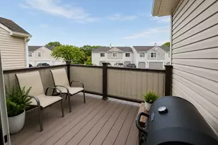 634 Le Parc Cir, Buffalo Grove, IL 60089 - Photo 19