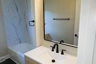 1009 Plaza Dr, Joliet, IL 60435 - Photo 9