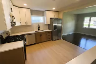 1009 Plaza Dr, Joliet, IL 60435 - Photo 7