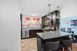 17 Whitehall Ct, Buffalo Grove, IL 60089 - Photo 7