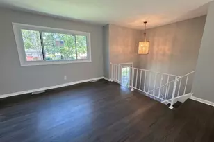 720 Blackhawk Dr, University Park, IL 60484 - Photo 3