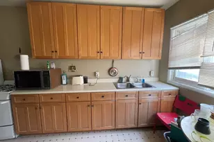 1013 W Church St, Champaign, IL 61821 - Photo 5