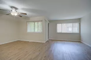 4 W Millstone Ct, Palos Hills, IL 60465 - Photo 9