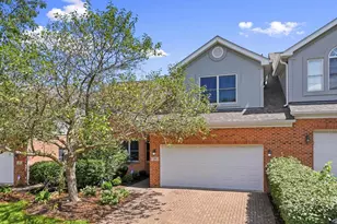 29 Chancel Ln, Glen Ellyn, IL 60137 - Photo 1