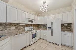 29 Chancel Ln, Glen Ellyn, IL 60137 - Photo 17