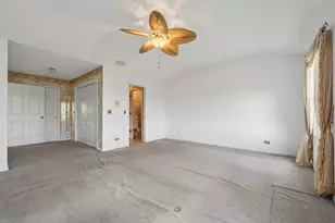 29 Chancel Ln, Glen Ellyn, IL 60137 - Photo 27