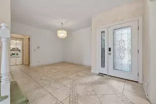29 Chancel Ln, Glen Ellyn, IL 60137 - Photo 5