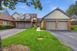 1975 Koehling Rd, Northbrook, IL 60062 - Photo 1