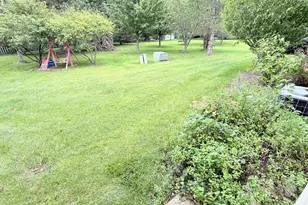 2209 Sunrise Cir, Aurora, IL 60503 - Photo 17