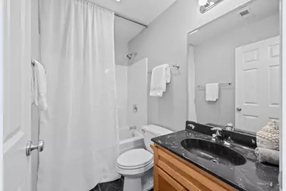 1249 N Bosworth Avenue #1N, Chicago, IL 60642 - Photo 13