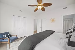 1249 N Bosworth Ave, Chicago, IL 60642 - Photo 9