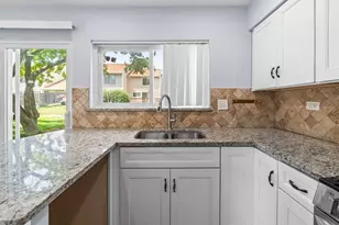 761 Colorado Ct, Carol Stream, IL 60188 - Photo 11