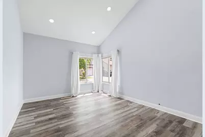 761 Colorado Court, Carol Stream, IL 60188 - Photo 5
