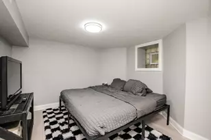 735 E 50th St, Chicago, IL 60615 - Photo 15