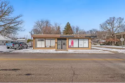 1104 W Glen Flora Avenue, Waukegan, IL 60085 - Photo 1