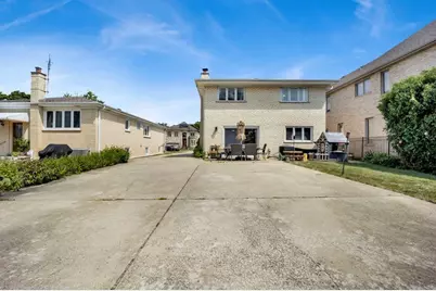 8631 W Stolting Road, Niles, IL 60714 - Photo 19