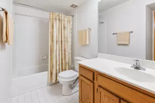 5320 N Lowell Ave, Chicago, IL 60630 - Photo 13