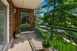 5320 N Lowell Ave, Chicago, IL 60630 - Photo 15