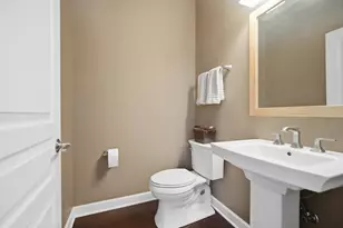 1138 Jordan Cir, Lake Zurich, IL 60047 - Photo 9