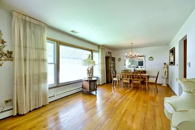 611 N Lincoln Avenue, Addison, IL 60101 - Photo 3