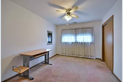 611 N Lincoln Avenue, Addison, IL 60101 - Photo 9