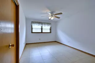 611 N Lincoln Ave, Addison, IL 60101 - Photo 17