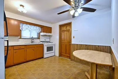 611 N Lincoln Avenue, Addison, IL 60101 - Photo 15