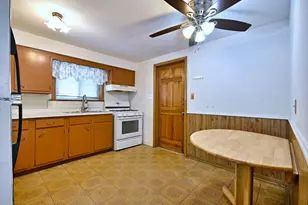 611 N Lincoln Ave, Addison, IL 60101 - Photo 15