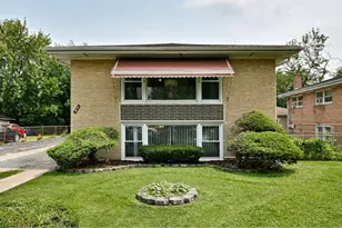 611 N Lincoln Ave, Addison, IL 60101 - Photo 1