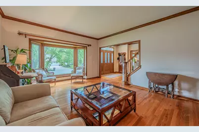 391 Dupahze Street, Naperville, IL 60565 - Photo 9